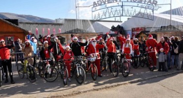 Mostar: Održana biciklijada Djeda Božićnjaka