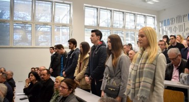 HT Eronet, stipendije