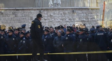 policija prosvjed