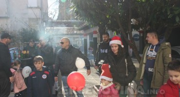 Djed Božićnjak posjetio najmlađe u Klubu navijača 'Ultras-Zrinjski'