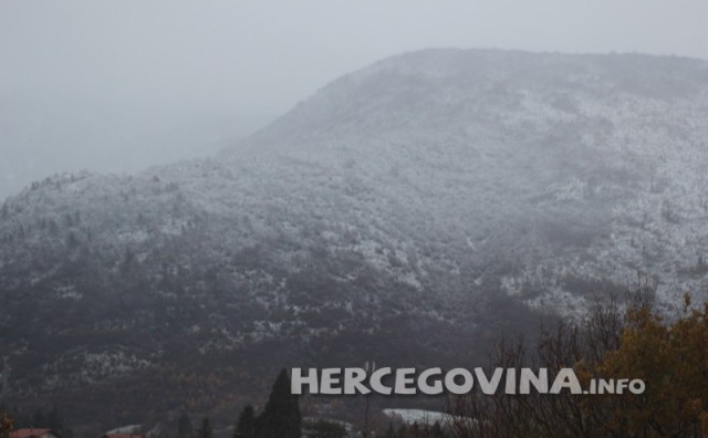 Snijeg zabijelio sjeverni i zapadni dio općine Mostar