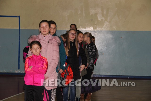 Pogledajte dodjelu odličja na 1. Mini basket turniru Mostar 2018