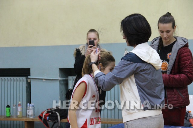 Pogledajte dodjelu odličja na 1. Mini basket turniru Mostar 2018