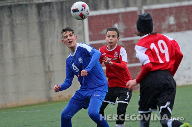 U prijateljskoj utakmici remi pionira Academice i Sloge Ljubuški 