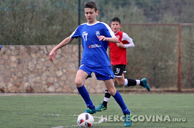 U prijateljskoj utakmici remi pionira Academice i Sloge Ljubuški 