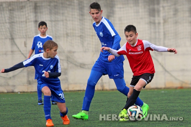 U prijateljskoj utakmici remi pionira Academice i Sloge Ljubuški 