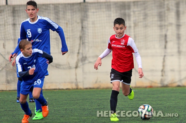 U prijateljskoj utakmici remi pionira Academice i Sloge Ljubuški 