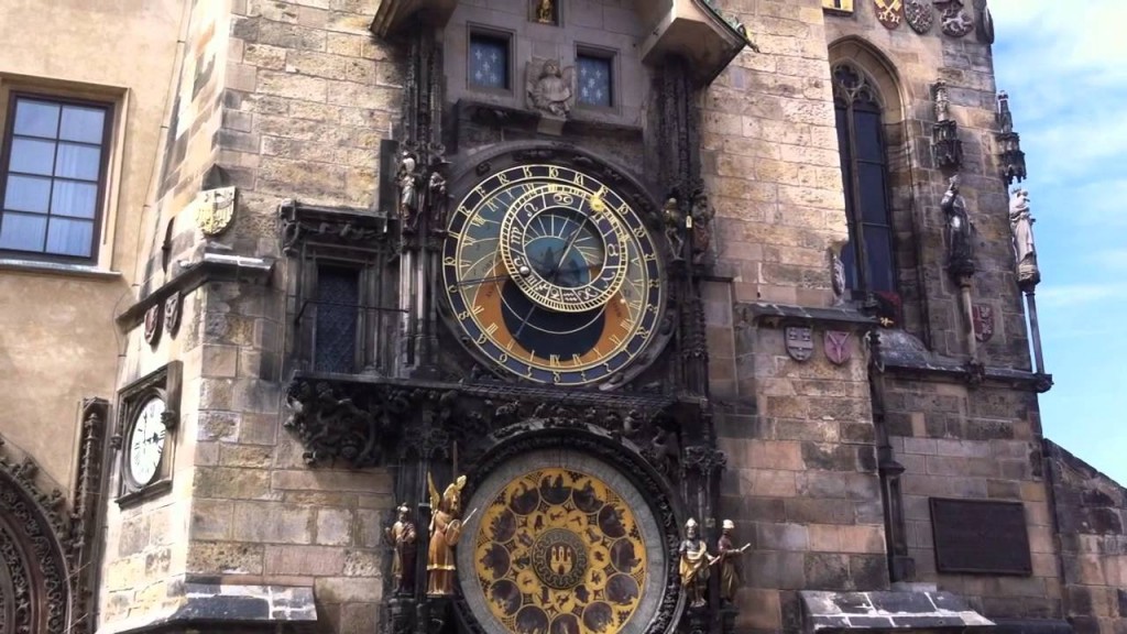 Zaustavljene kazaljke najpoznatijeg svjetskog sata: Orloj na višemjesečnoj restauraciji