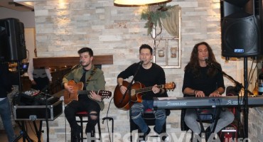 Restoran Wine Bar Regina Međugorje: Tiho Orlić održao koncert za pamćenje
