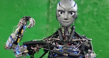 Napravljen robot koji se znoji dok vježba