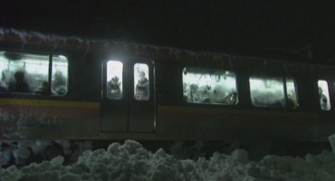 400 putnika bilo je više od 15 sati zarobljeno usred ničega