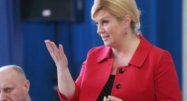 Predsjednica: 'Pozvala sam Vučića da u veljači posjeti Hrvatsku'