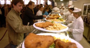 U mostarskoj studentskoj kuhinji dnevno se pripremi oko 2000 obroka