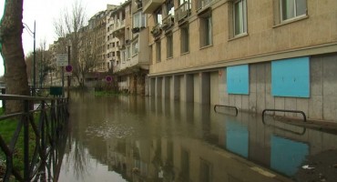 Kaos u Parizu, izlila se rijeka Seine