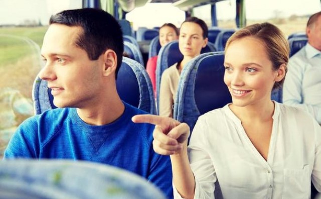 Evo kako izbjeći da vas netko 'udavi' pričanjem dok putujete
