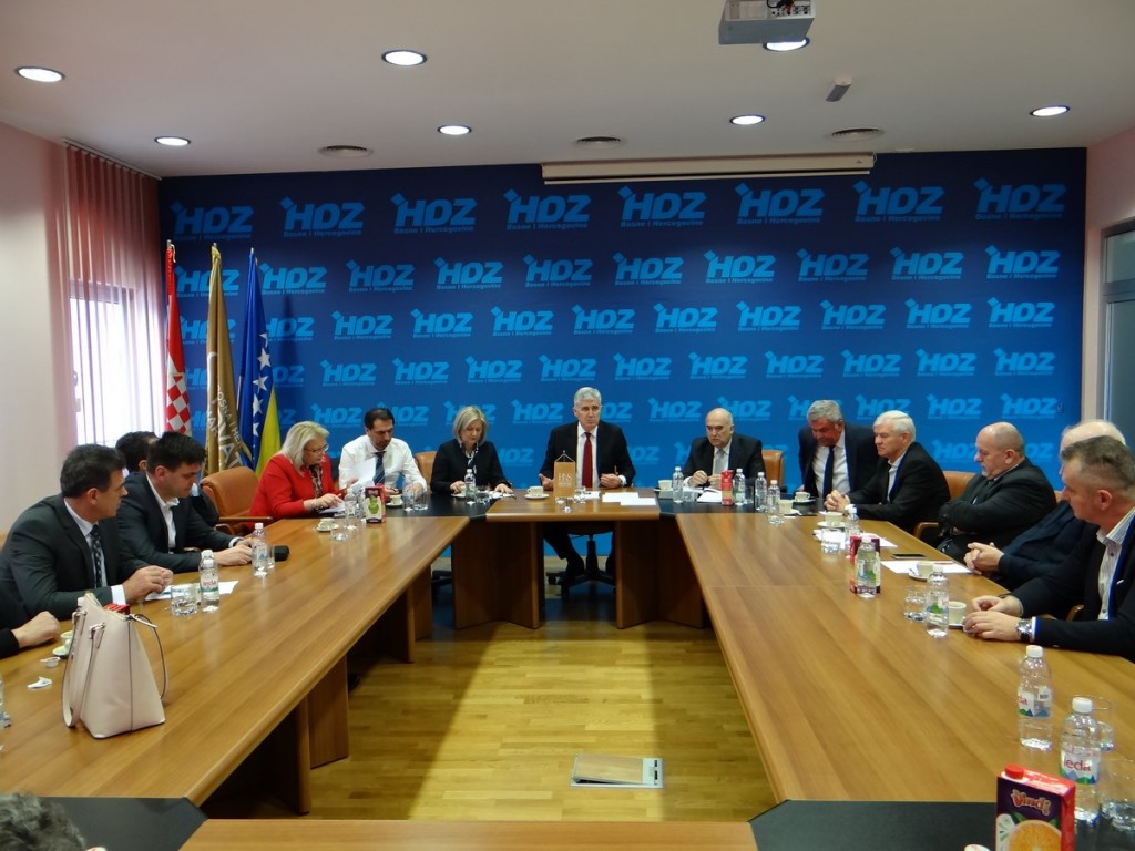 HNS: Osigurati legitimno predstavljanje konstitutivnih naroda na svim razinama sukladno odlukama Ustavnog suda BiH
