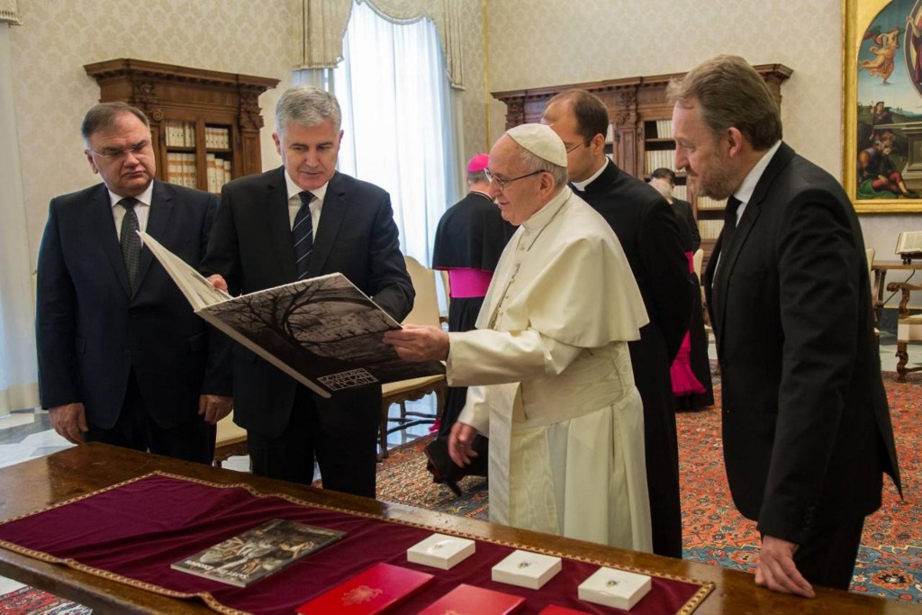 Članovi predsjedništva BiH kod pape Franje