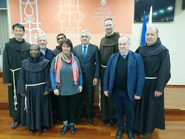 Gradonačelnik Mostara Ljubo Bešlić primio predstavnike međunarodne franjevačke komisije za ekumenizam i međureligijski dijalog