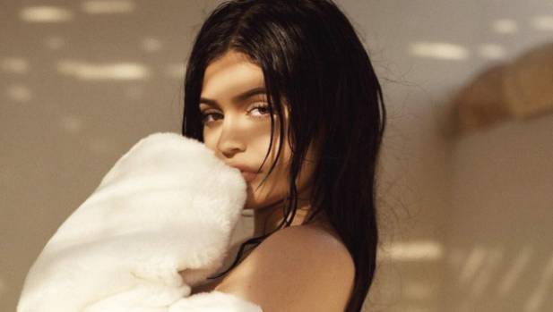 Još jedna žena u domu Kardashian: Kylie Jenner rodila kćer