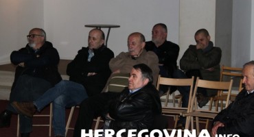 U Mostaru predstavljena knjiga Tihomira Dujmovića 'Hrvatske novinarske tragedije 1945.-1995.'