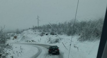 Obustavljen promet na putu M-17 Konjic-tunel Ivan.