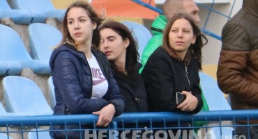 Pogledajte kako je bilo na tribinama stadiona Goška za vrijeme drugog dana turnira Andrija Anković