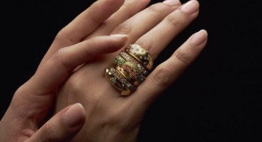 Zašto se vjenčani prsten nosi na četvrtom prstu?