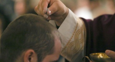 Danas je Čista srijeda – post i nemrs. Evo što to znači za katolike