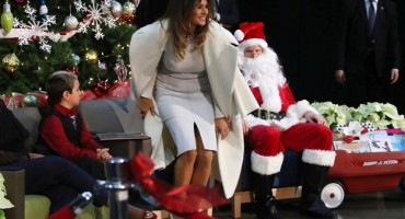 Ameri su skužili da Melania ima neobičnu naviku: 'Nisam vidjela nijednu ženu da to stalno radi'