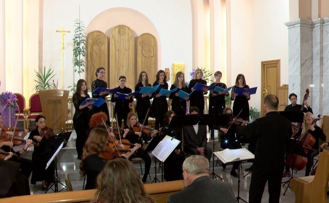 Koncert Simfonijskoga orkestra Mostar i Studija glazbene umjetnosti FPMOZ-a