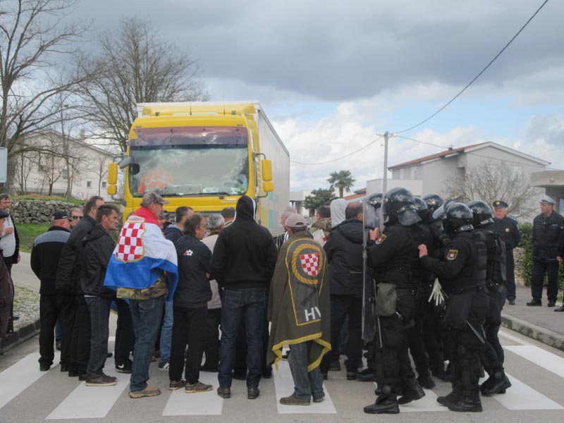 Sindikat uposlenih u školama ŽZH uz branitelje