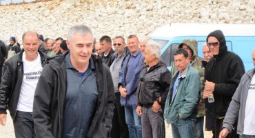  Glasnović u Ljubuškom: Ako se može financirati 40 tisuća mirovina u Srbiji, može se riješiti i HVO