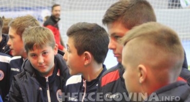 Pogledajte slavlje malih Plemića: Dječaci rođeni 2007. i 2009. godine pobjednici ovogodišnje DFA lige za regiju Hercegovina