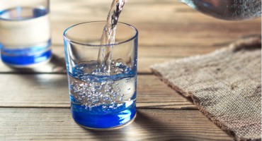 Što donosi ispijanje dvije čaše tople vode dnevno?
