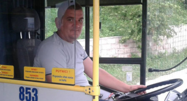 Vozač javnog prijevoza pokazao veliko srce i usred radnog vremena odvezao majku s bolesnim djetetom na Hitnu pomoć