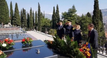 Izaslanstvo FUP-a položilo vijence na grob Joze Leutara