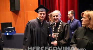 FPMOZ: Pogledajte tko je sve jučer dobio diplomu na svečanoj promociji diplomanata - 23.03.2018