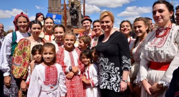 Grabar-Kitarović na turneji po Južnoj Americi