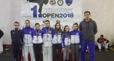 3 zlata za karate klub Zrinjski na 1. Travnik Open