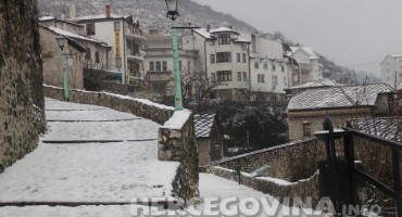snijeg stari most