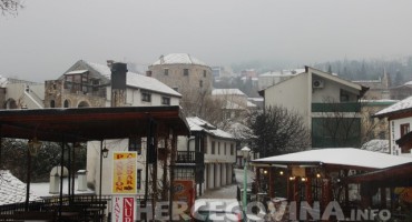 snijeg stari most