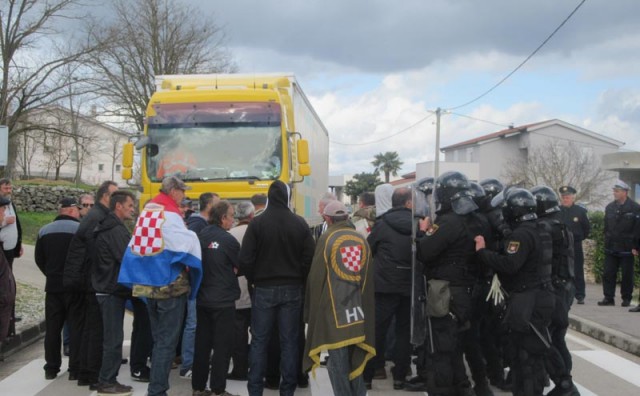 Bijača, blokada, blokada granice, Udruga Zaboravljeni branitelji, Sindikat uposlenih u školama ŽZH