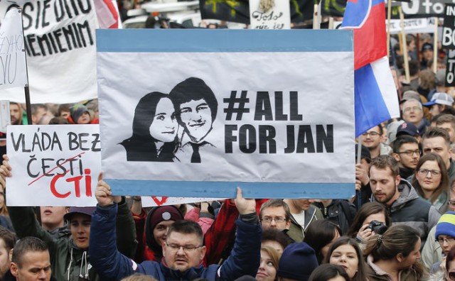 Politička kriza u Slovačkoj: na ulicama je 65 tisuća ljudi, najviše otkako je u toj zemlji pao komunizam