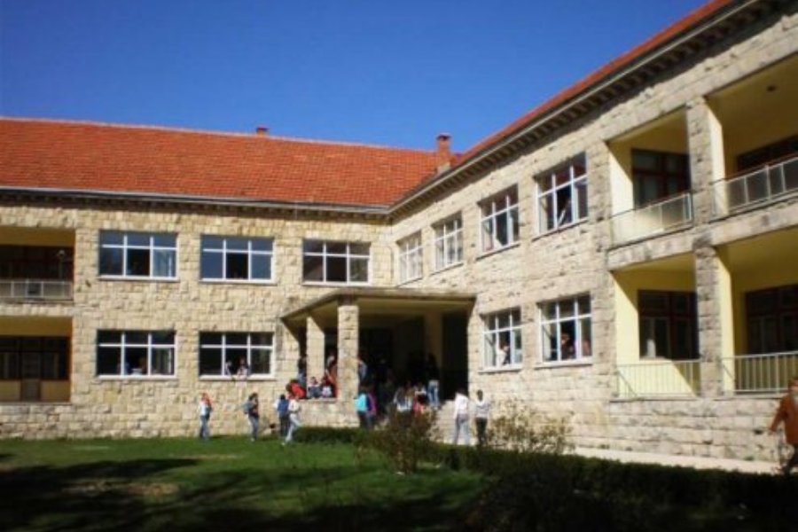 Agencija za predškolsko, osnovno i srednje obrazovanje u suradnji s nadležnim obrazovnim vlastima provodi istraživanje