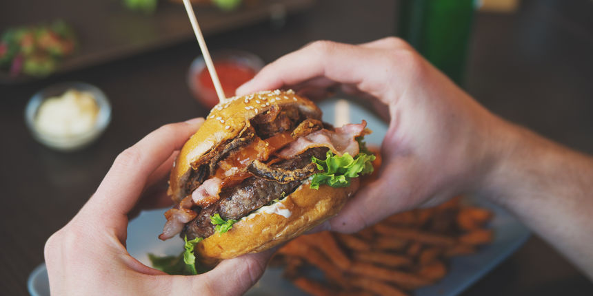 Kladimo se da ste cijelo vrijeme krivo jeli hamburger!