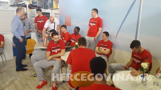 HKK Zrinjski se na Mostarskom sajmu zahvalio sponzorima na potpori.