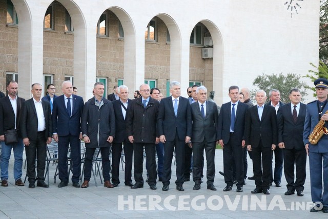 Mostar: Svečano obilježena 26. obljetnica utemeljena HVO-a