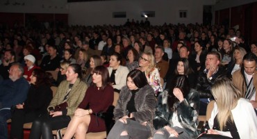 Humanitarni koncert  u Imotskom: Marko Škugor za Marka Đuzela.