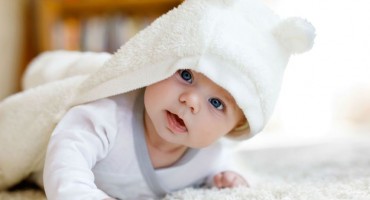 U BiH žena koja želi biti majka ostaje bez posla, a u Crnoj Gori ima doživotnu plaću 