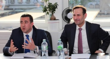 Dr. Miro Kovač u Düsseldorfu govorio o hrvatskoj politici prema BiH: Hrvati su jedan narod koji živi u dvije države!